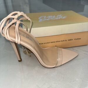 Public desire “ISLA” heel in nude